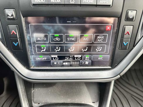 Used 2024 Subaru Crosstrek 2.0i image 18