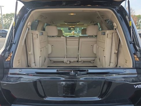 Used 2014 Toyota Land Cruiser image 13