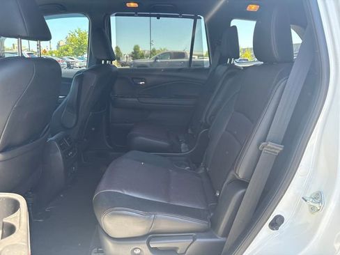 Used 2022 Honda Pilot Black Edition image 11