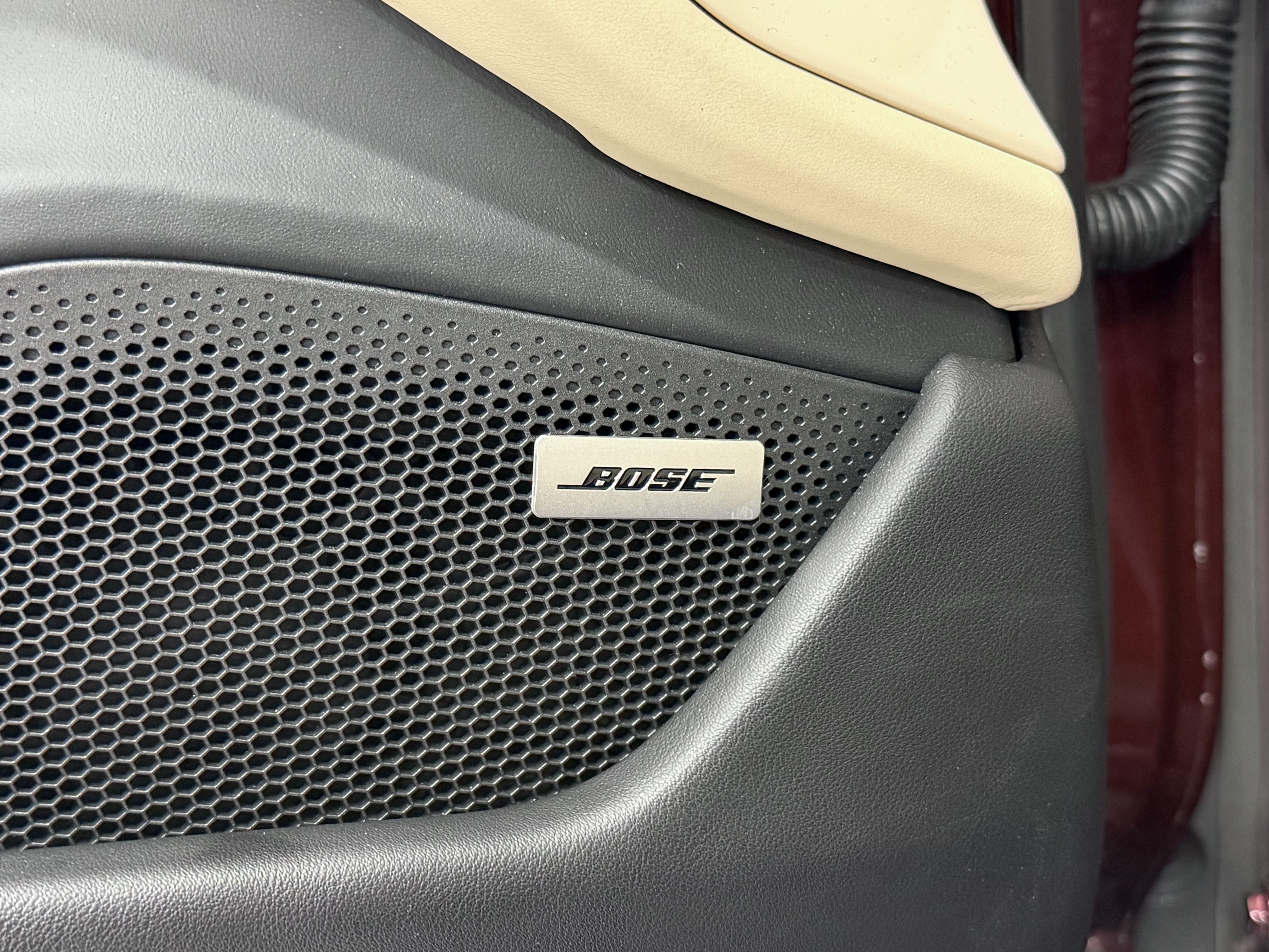 Certified 2021 Porsche Taycan Turbo S AWD/4WD image 33