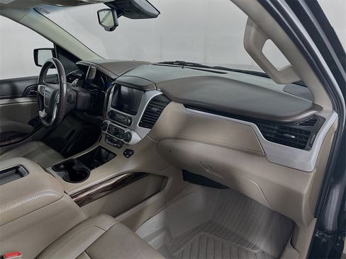 Used 2019 GMC Yukon XL SLT w/ Open Road Package image 32