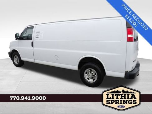 Used 2018 Chevrolet Express 2500 Extended image 6