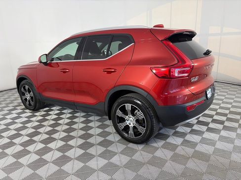 Used 2022 Volvo XC40 T5 Inscription image 5