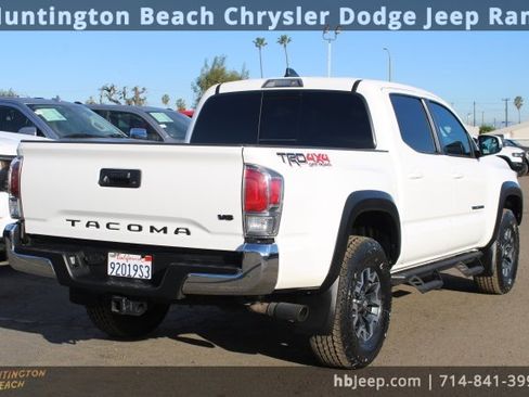 Used 2023 Toyota Tacoma TRD Off-Road image 5