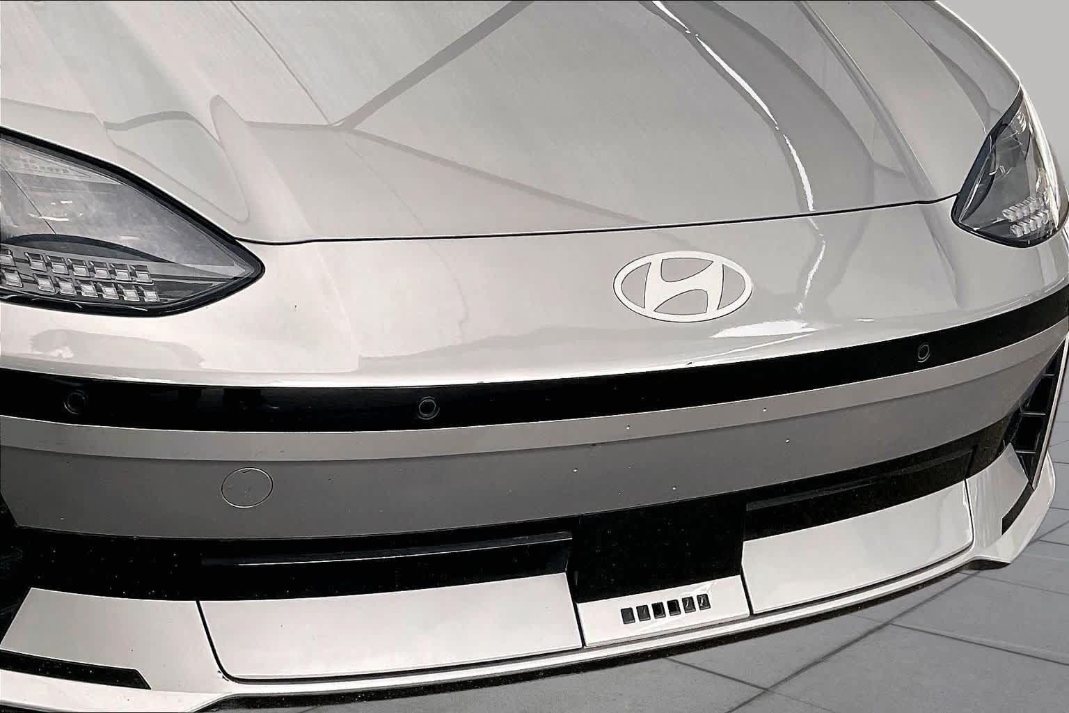 Certified 2024 Hyundai Ioniq 6 SEL RWD image 29