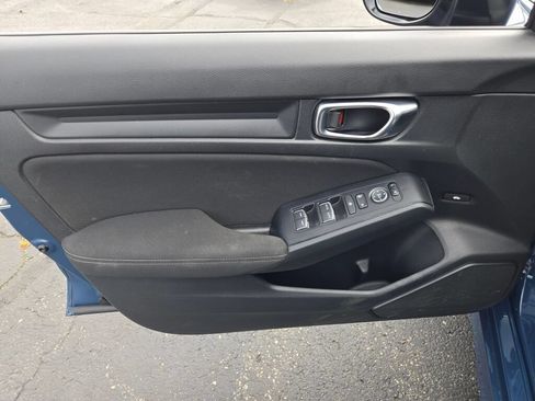 Used 2025 Honda Civic Sport image 23