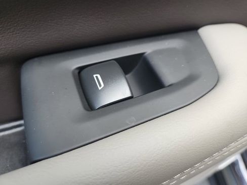 New 2026 GMC Yukon XL Elevation w/ Elevation Premium Package AWD/4WD image 12