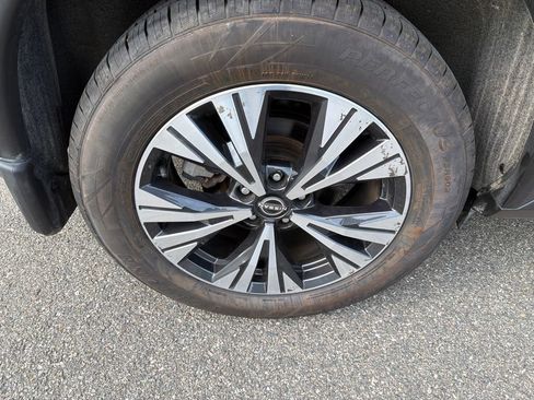 Used 2023 Nissan Rogue SV AWD/4WD image 10