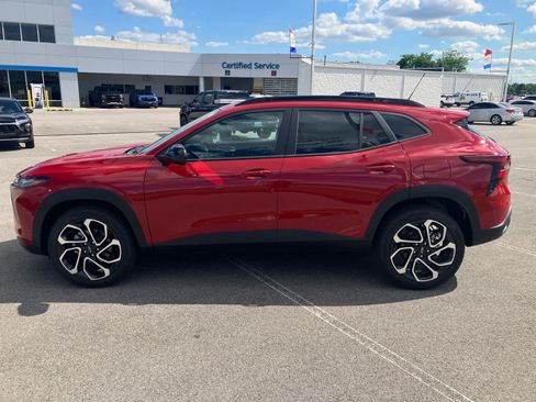 New 2026 Chevrolet Trax RS w/ Driver Confidence Package FWD image 4