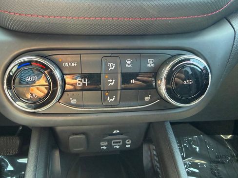 Used 2023 Chevrolet TrailBlazer RS w/ Sun and Liftgate Package AWD/4WD image 22