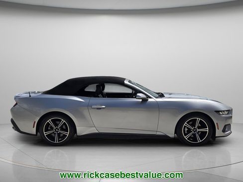 Used 2024 Ford Mustang Premium RWD image 28