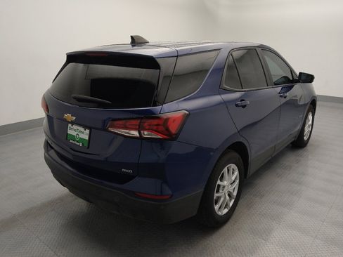 Used 2022 Chevrolet Equinox LS AWD/4WD image 9