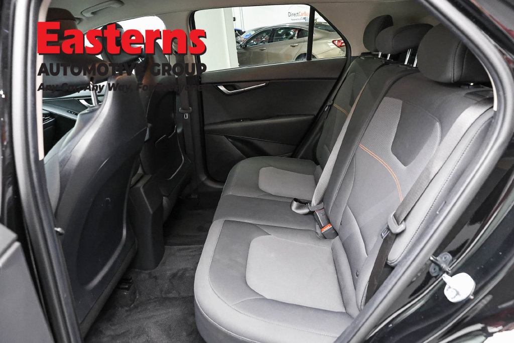 Used 2025 Kia Niro LX FWD image 21