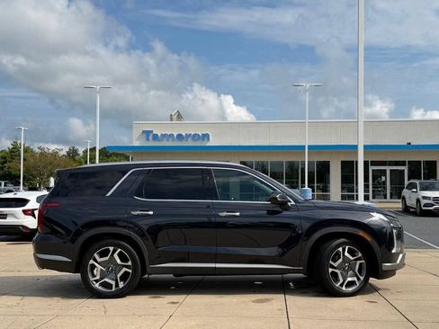 Used 2024 Hyundai Palisade SEL w/ Premium Package FWD image 5