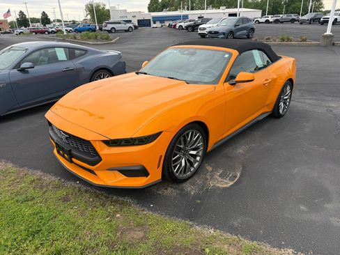 Used 2026 Ford Mustang Premium RWD image 1