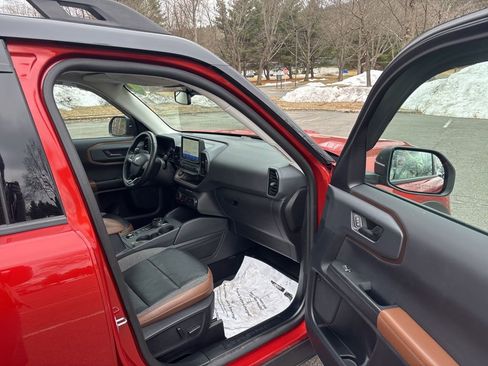 Used 2023 Ford Bronco Sport Outer Banks w/ Tech Package image 28