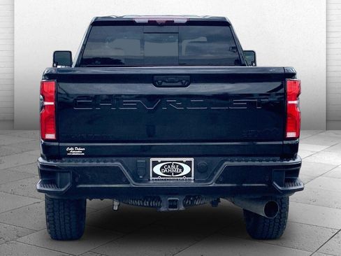 Used 2024 Chevrolet Silverado 2500 High Country w/ Midnight Edition AWD/4WD image 3