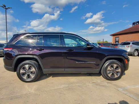 Used 2022 Jeep Grand Cherokee Limited AWD/4WD image 4