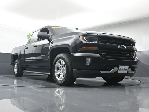 Used 2017 Chevrolet Silverado 1500 LT w/ All Star Edition image 22