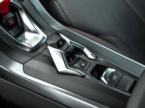 Used 2018 Lamborghini Huracan LP 580-2 image 32