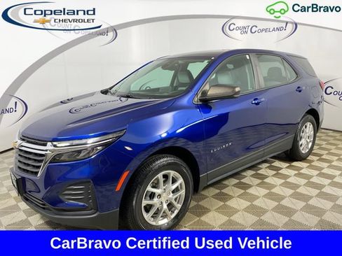 Certified 2022 Chevrolet Equinox LS AWD/4WD image 1