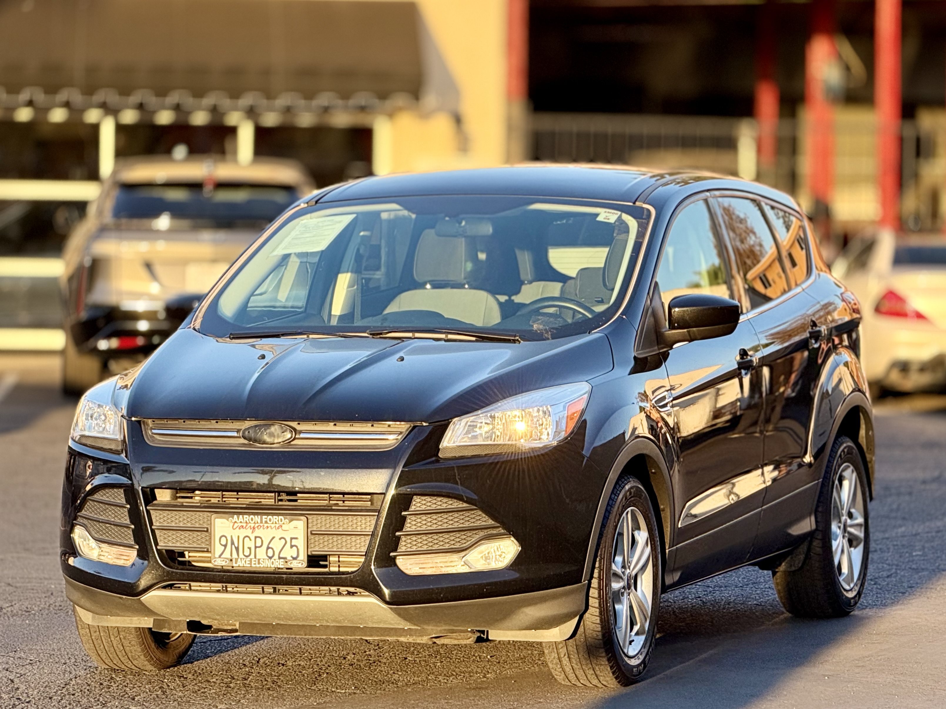 Used 2015 Ford Escape SE FWD image 4