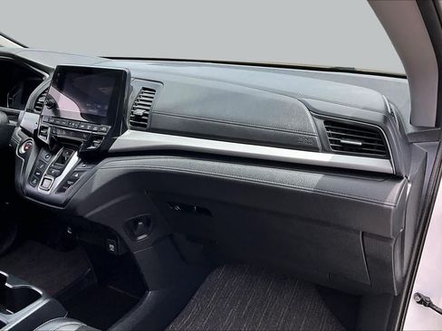 Used 2024 Honda Odyssey EX-L image 18