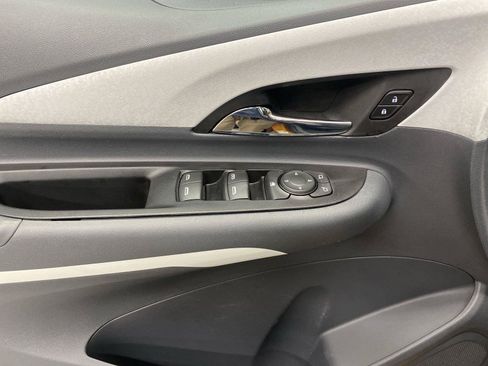 Used 2017 Chevrolet Bolt LT FWD image 19