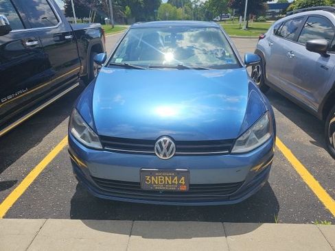 Used 2015 Volkswagen Golf SE FWD image 2