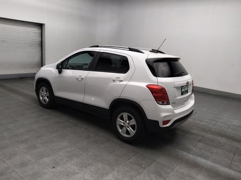 Used 2021 Chevrolet Trax LT FWD image 3