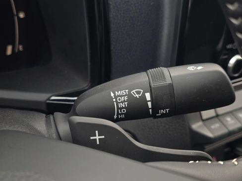 Used 2025 Toyota Camry SE FWD image 36