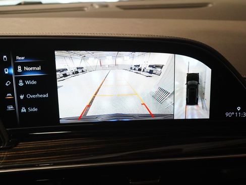 Used 2022 Cadillac Escalade Premium Luxury AWD/4WD image 24