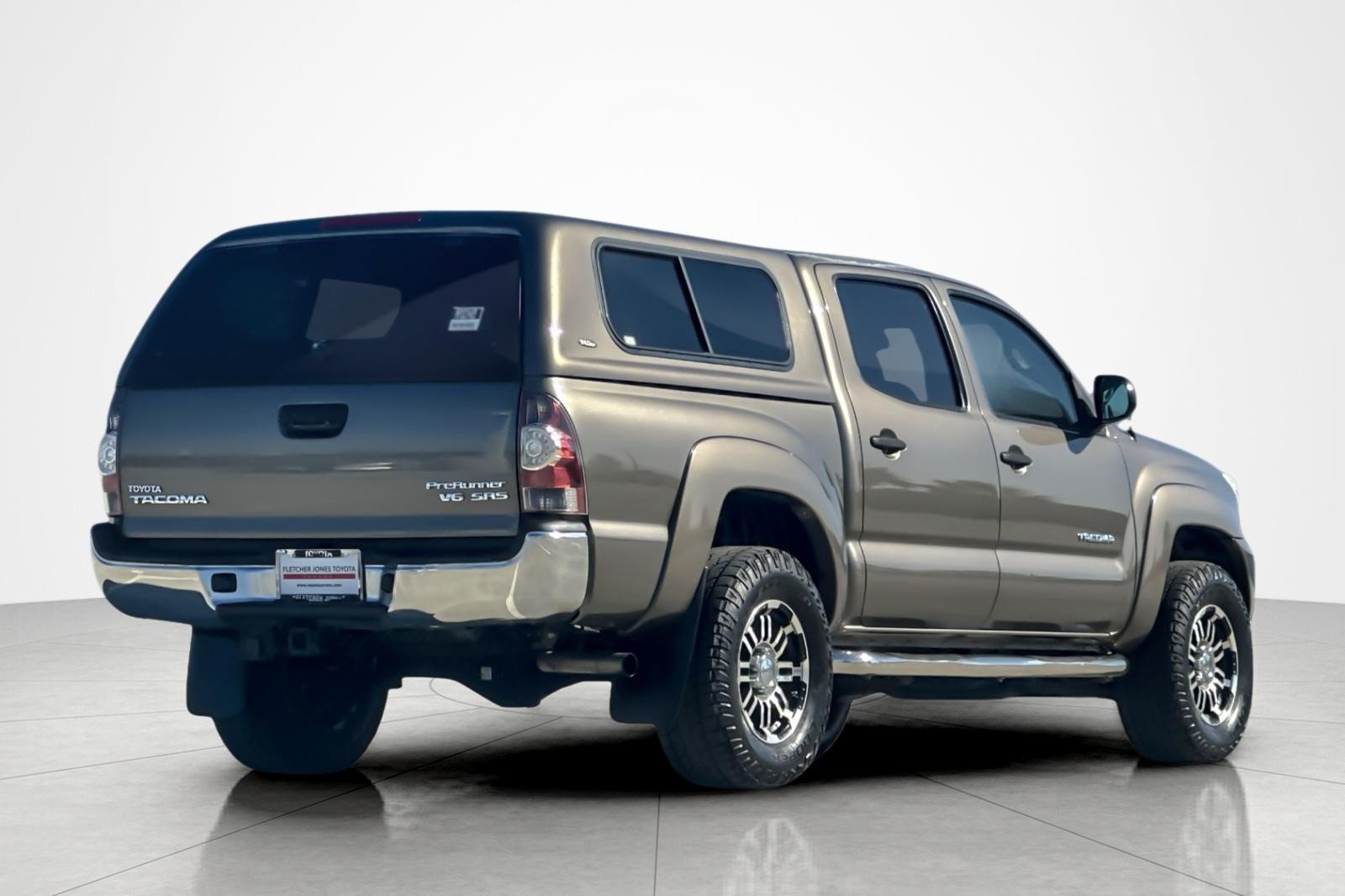 Used 2014 Toyota Tacoma PreRunner w/ SR5 Package RWD image 5