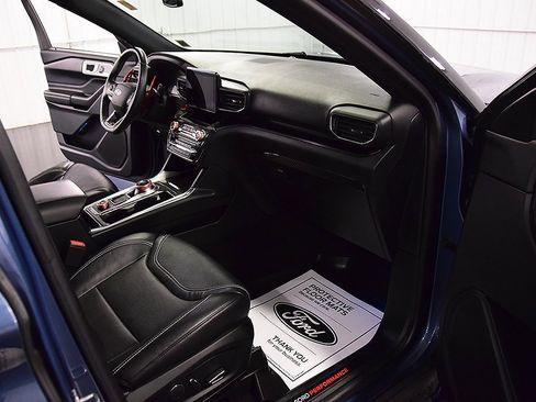 Used 2020 Ford Explorer ST image 32
