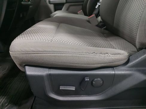 Used 2019 Ford F150 XLT w/ Equipment Group 302A Luxury AWD/4WD image 28