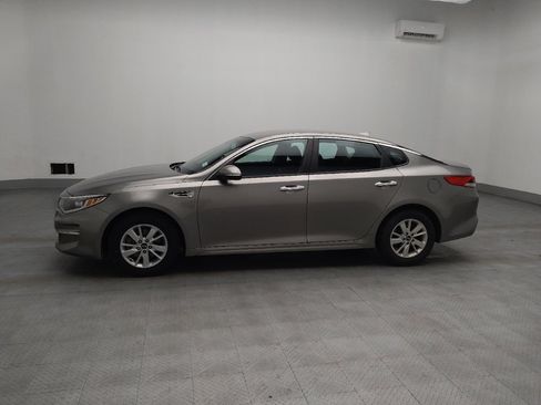 Used 2016 Kia Optima LX image 2