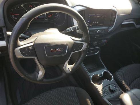 Certified 2024 GMC Terrain SLE w/ Driver Convenience Package FWD image 17