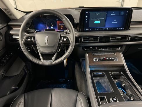 New 2026 Lincoln Aviator Reserve image 8