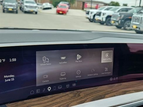 Used 2025 Cadillac Escalade Sport Platinum w/ LPO, Floor Liner Package AWD/4WD image 14