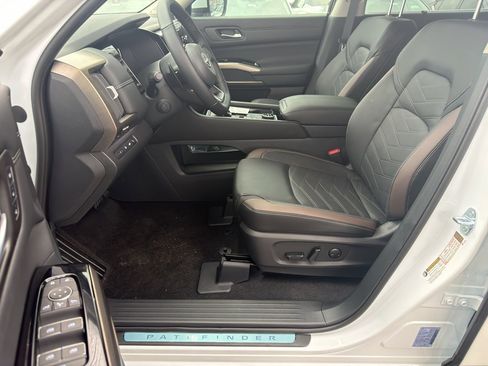 New 2025 Nissan Pathfinder Platinum w/ Cargo Package image 16