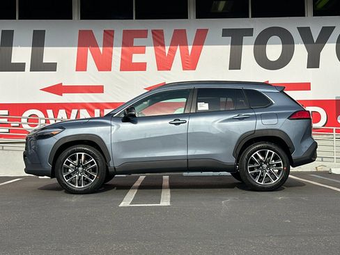 New 2026 Toyota Corolla Cross XLE image 2