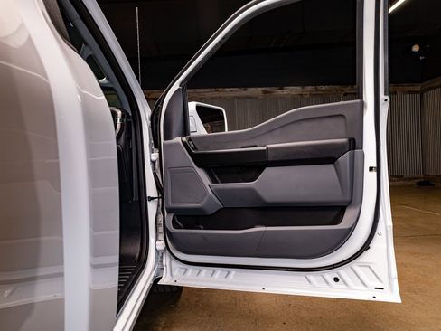 Used 2025 Ford F150 XL w/ Equipment Group 103A High image 21