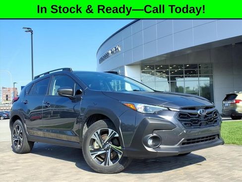 Used 2025 Subaru Crosstrek 2.0i Premium image 1