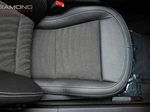 Used 2016 Chevrolet Corvette Stingray 2LT w/ 2LT Preferred Equipment Group image 96