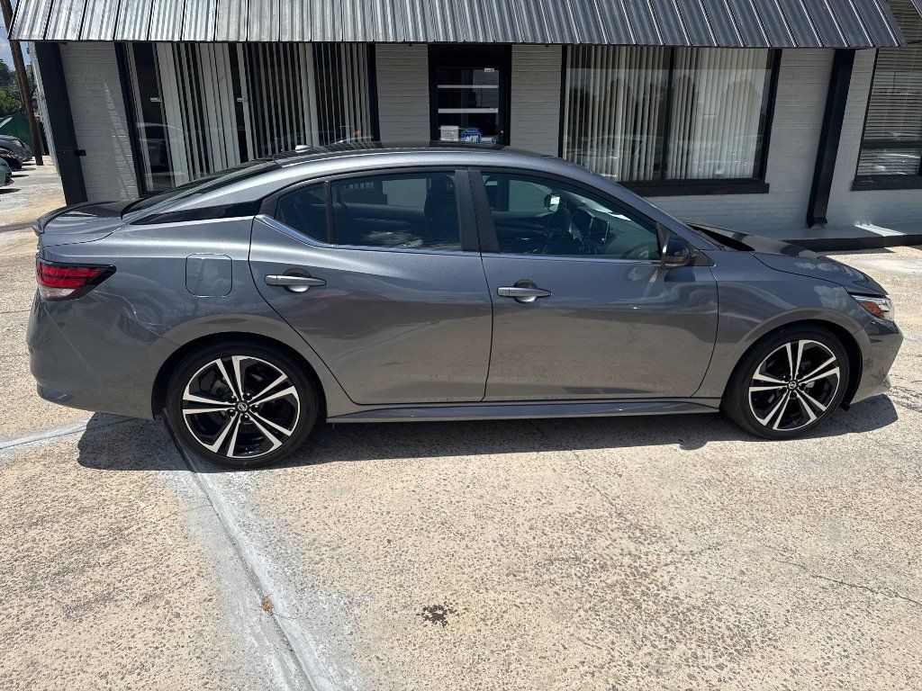 Used 2022 Nissan Sentra SR w/ Electronics Package FWD image 8