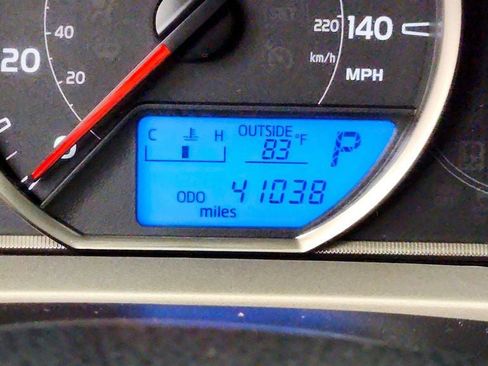 Used 2015 Toyota RAV4 LE AWD/4WD image 15