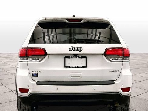 Used 2021 Jeep Grand Cherokee Laredo AWD/4WD image 4