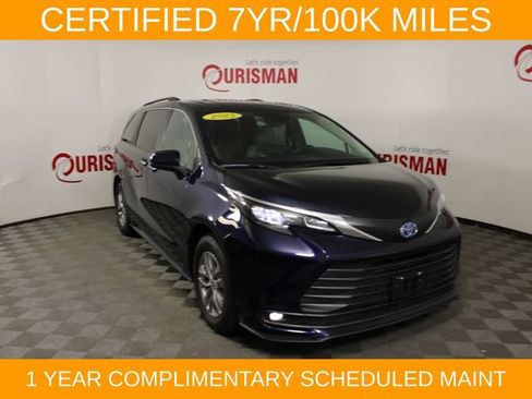 Used 2025 Toyota Sienna XLE FWD image 12