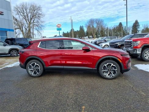 New 2026 Chevrolet Equinox EV LT image 2