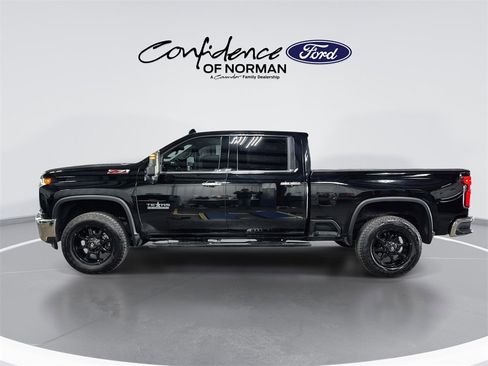Used 2022 Chevrolet Silverado 2500 LTZ w/ LTZ Premium Texas Edition image 5